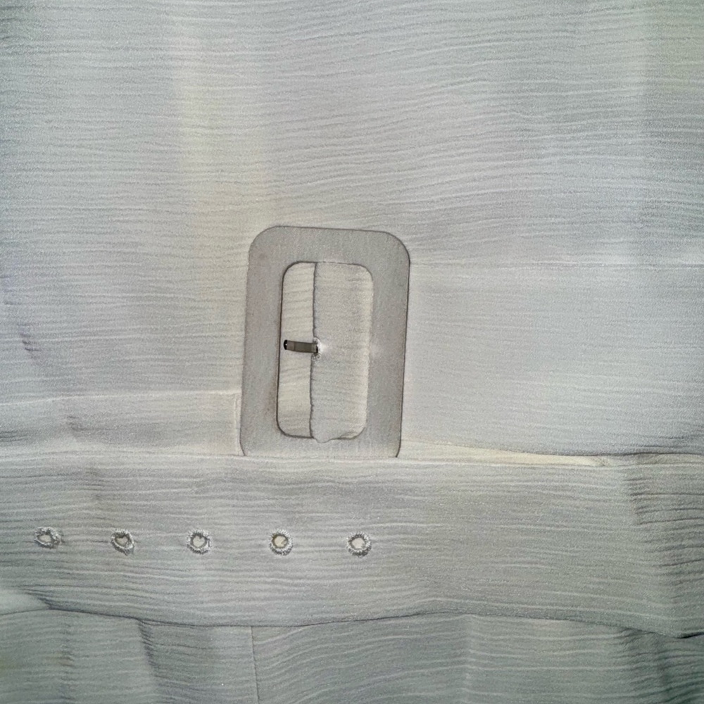 Express Ivory Textured Romper - Picture 2 of 3